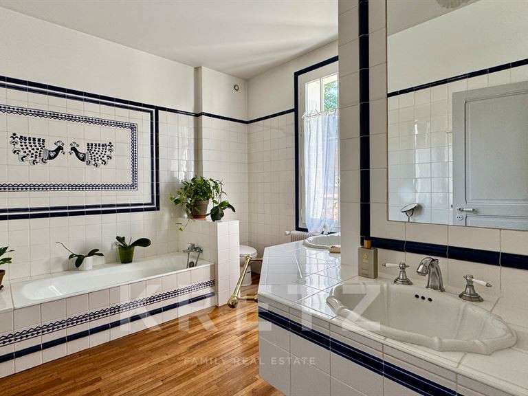 Maison Bléré - 6 chambres - 290m²