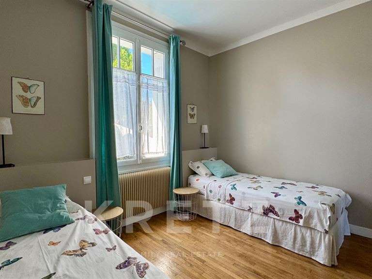 Maison Bléré - 6 chambres - 290m²