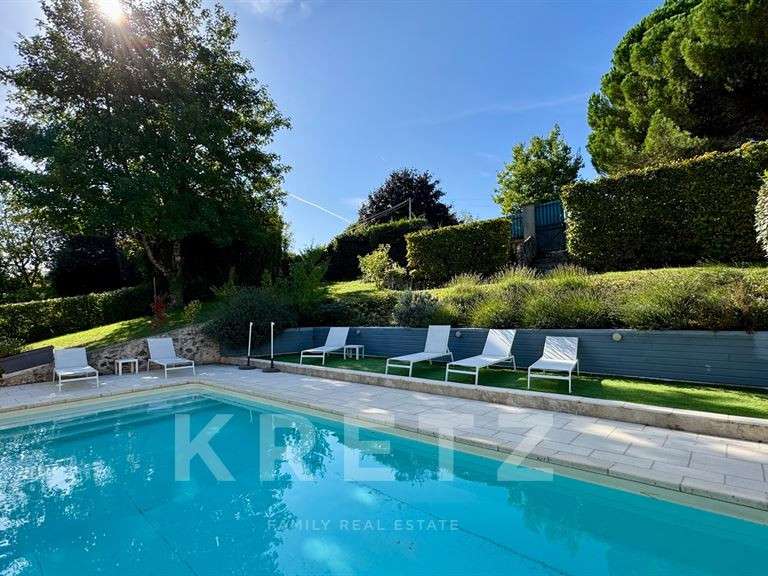 Maison Bléré - 6 chambres - 290m²