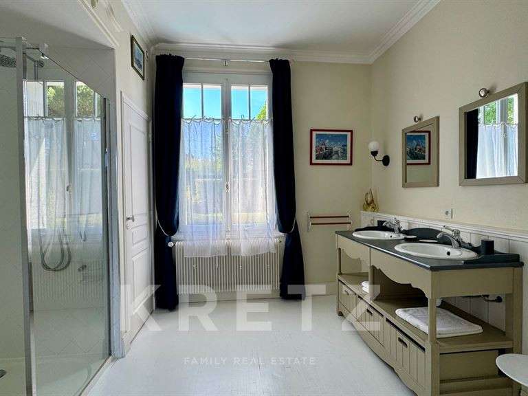 Maison Bléré - 6 chambres - 290m²