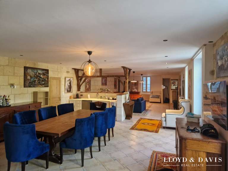 House Blésignac - 4 bedrooms - 325m²