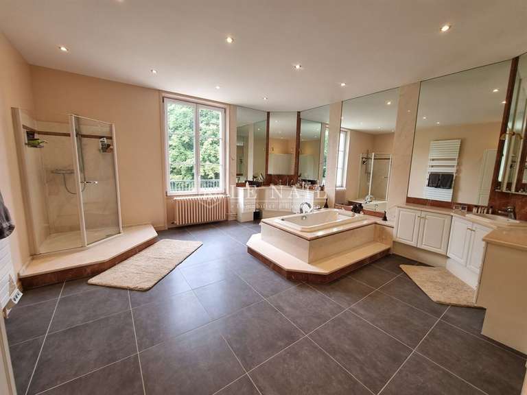 Château Blois - 13 chambres - 620m²