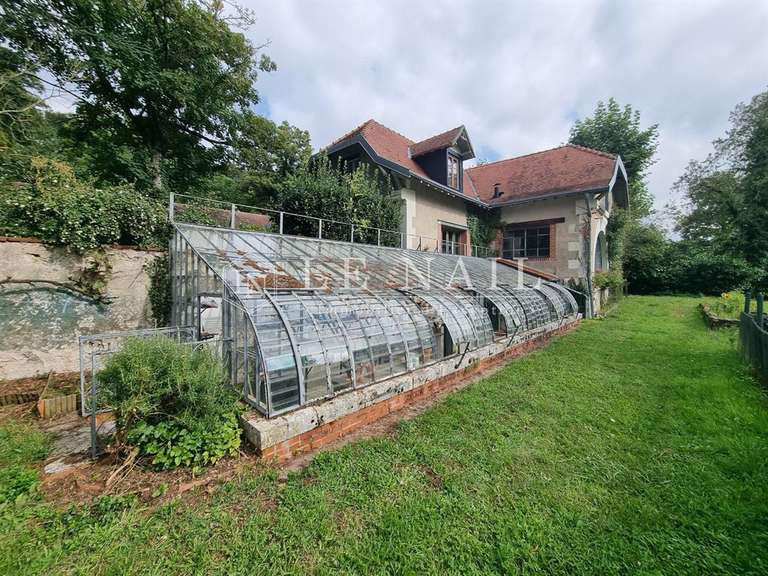 Castle Blois - 8 bedrooms - 560m²