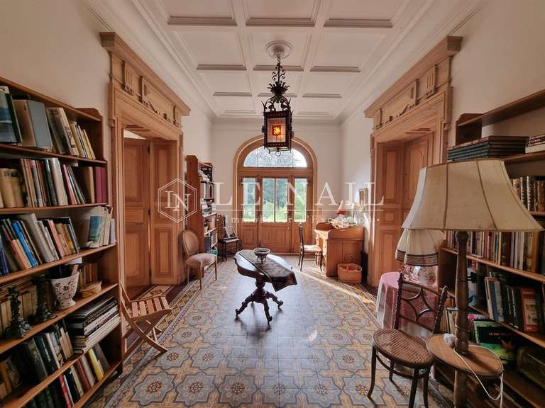 Castle Blois - 8 bedrooms - 560m²