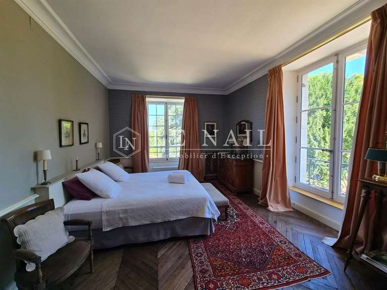 Château Blois - 20 chambres - 1000m²