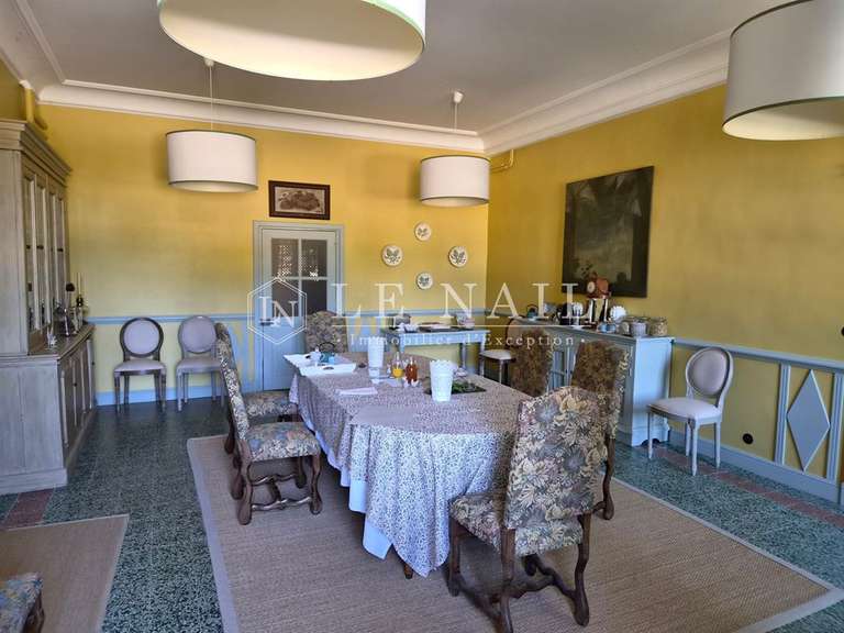 Château Blois - 20 chambres - 1000m²