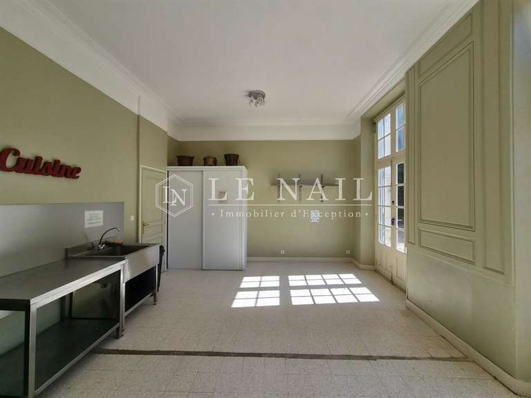 Château Blois - 20 chambres - 1000m²