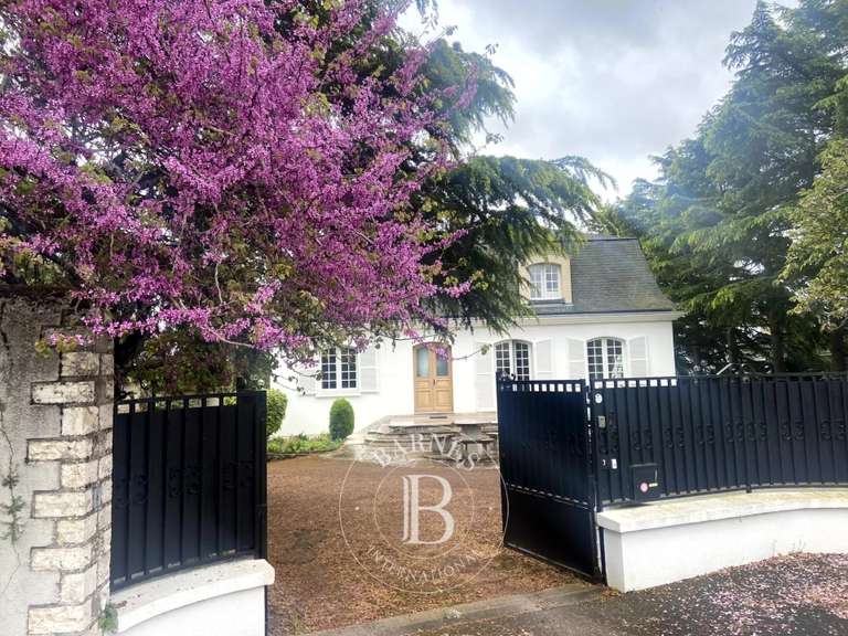 House Blois - 7 bedrooms - 361m²