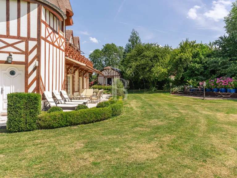 Maison Blonville-sur-Mer - 5 chambres - 310m²