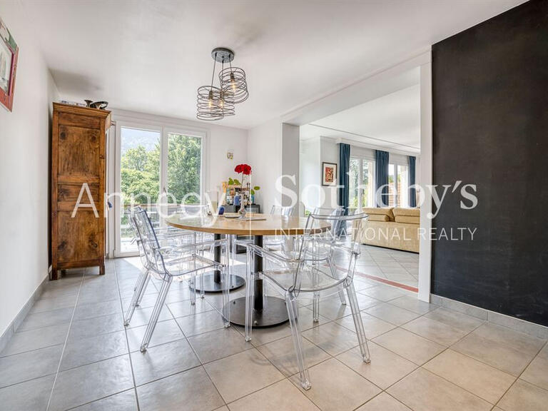 House Bluffy - 5 bedrooms - 233m²