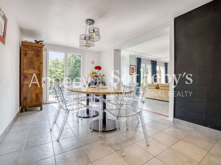 Maison Bluffy - 5 chambres - 233m²