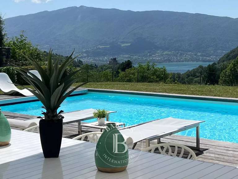 Villa Bluffy - 4 bedrooms - 380m²