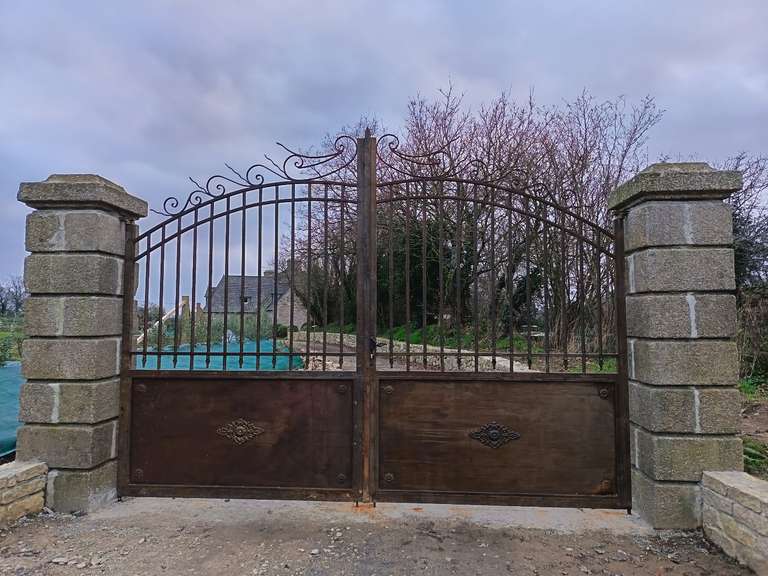 Maison Bodilis - 6 chambres - 310m²