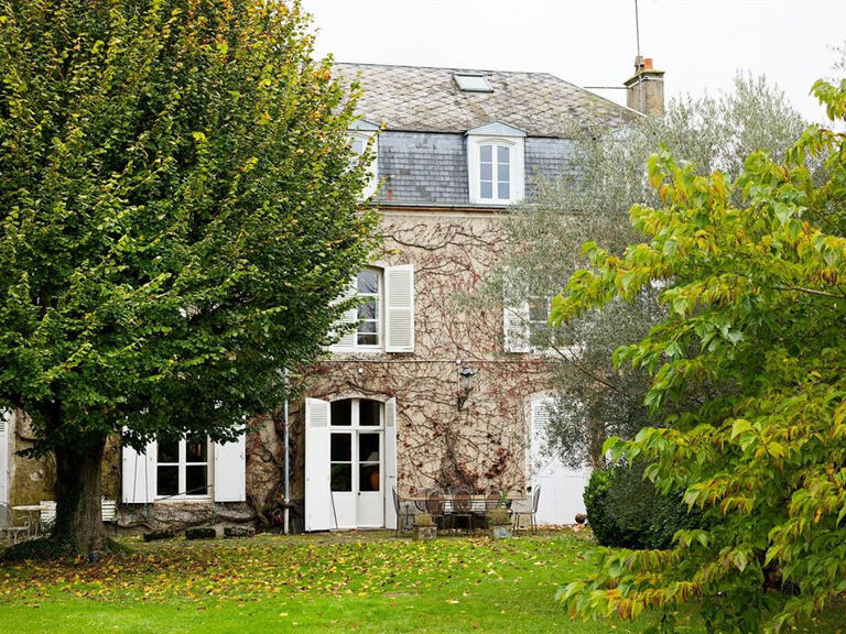 Maison Boësses - 10 chambres - 336m²