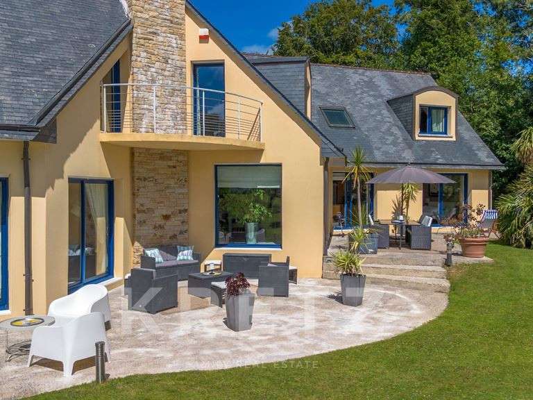 Maison Bohars - 4 chambres - 300m²