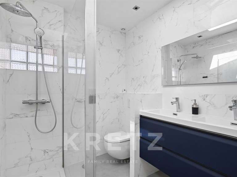 House Bois-Colombes - 5 bedrooms - 280m²