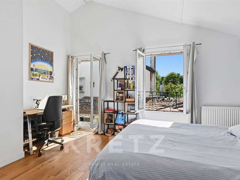 House Bois-Colombes - 5 bedrooms - 280m²