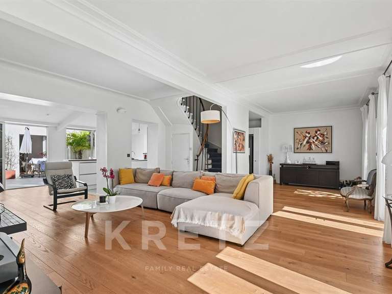 House Bois-Colombes - 5 bedrooms - 280m²