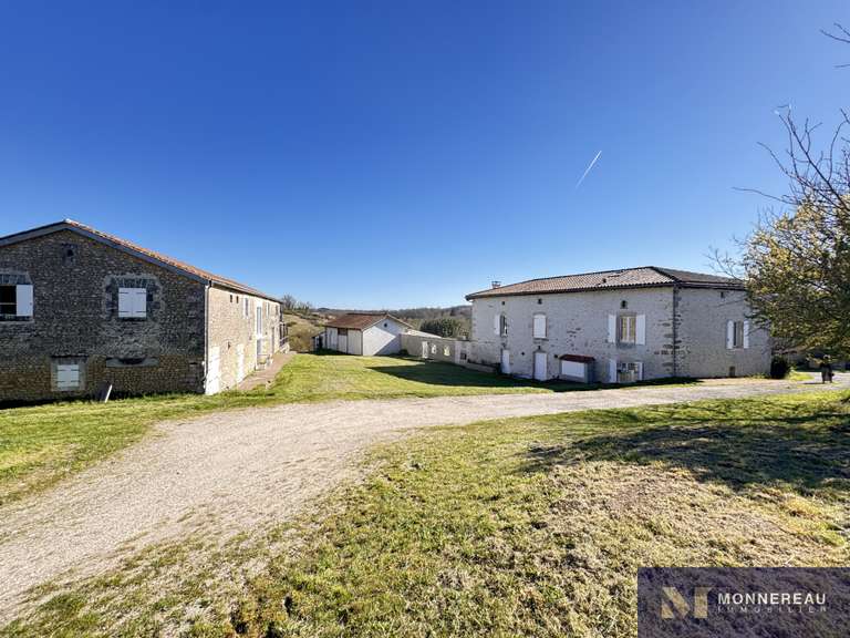 House Boisné-La Tude - 11 bedrooms - 840m²