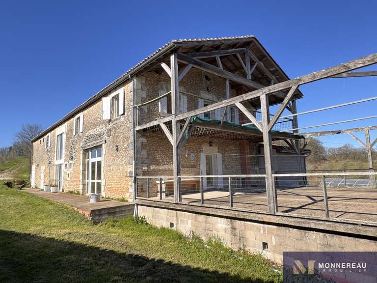House Boisné-La Tude - 11 bedrooms - 840m²