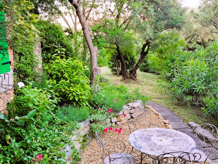 House Boisset-et-Gaujac - 5 bedrooms - 241m²