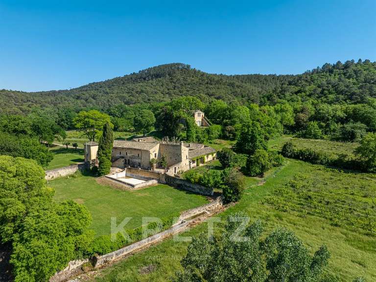 Maison Bollène - 4 chambres - 480m²
