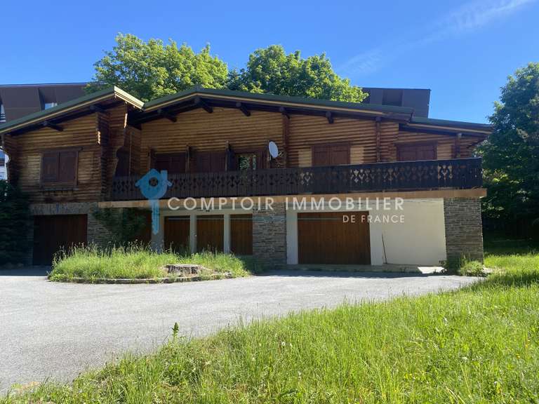 House Bolquère - 8 bedrooms - 282m²