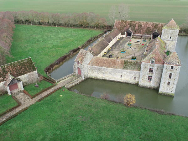 Vente Château Bombon - 39 chambres