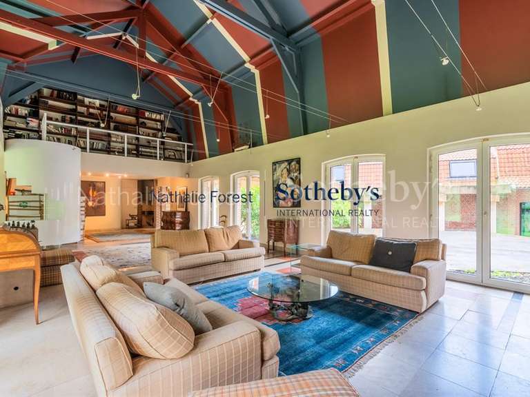 House Bondues - 9 bedrooms - 776m²