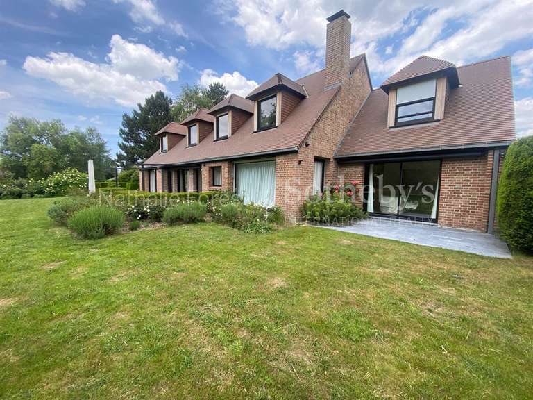 House Bondues - 7 bedrooms - 248m²