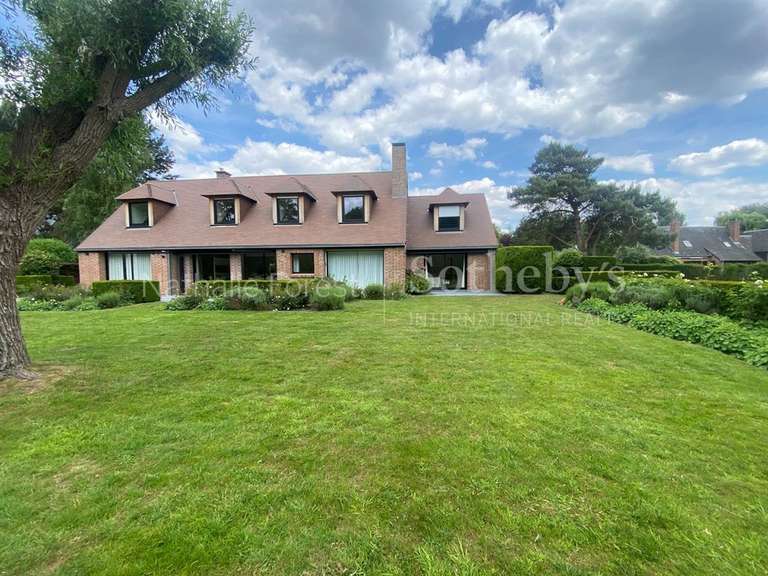 House Bondues - 7 bedrooms - 248m²