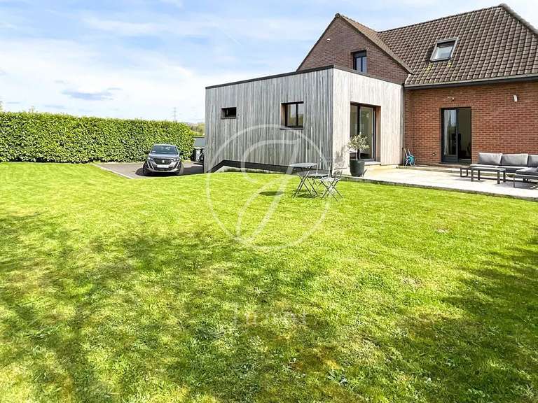 House Bondues - 4 bedrooms - 240m²