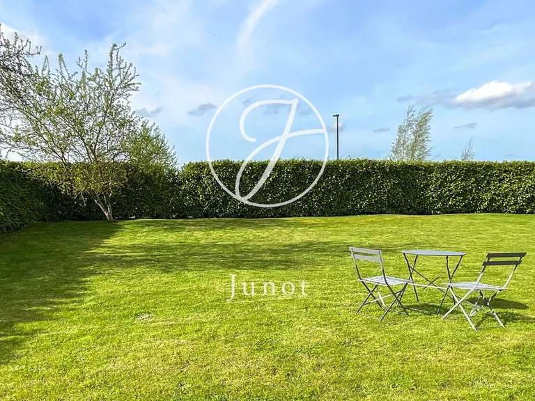 House Bondues - 4 bedrooms - 240m²