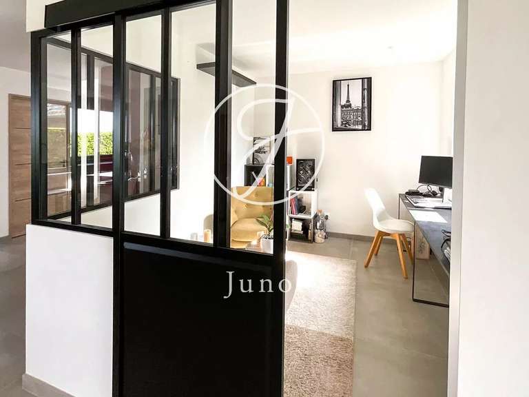 House Bondues - 4 bedrooms - 240m²