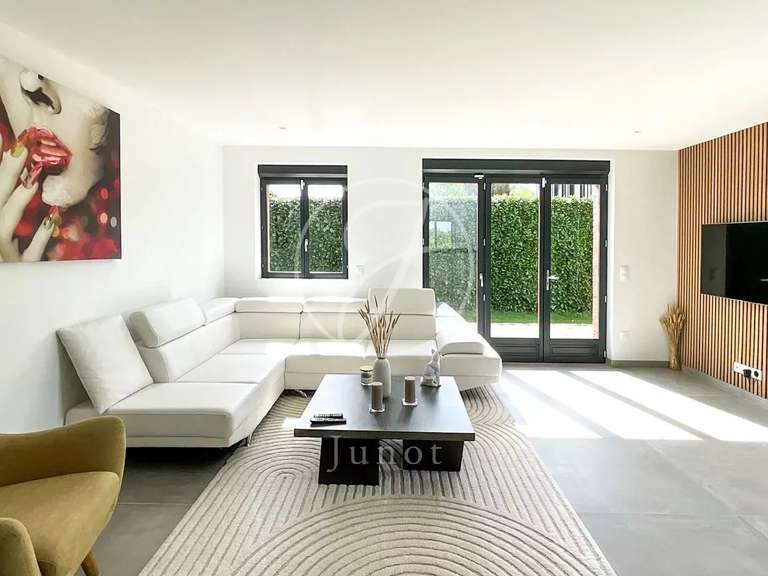 House Bondues - 4 bedrooms - 240m²