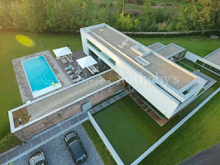 House Bondues - 5 bedrooms - 450m²