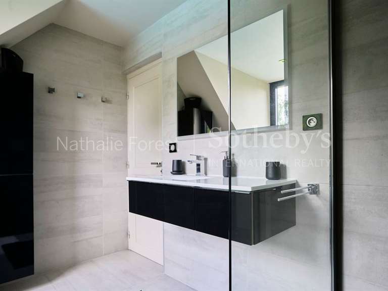 Maison Bondues - 5 chambres - 315m²