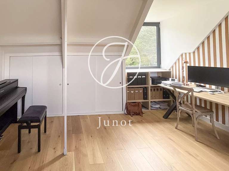Maison Bondues - 4 chambres - 193m²