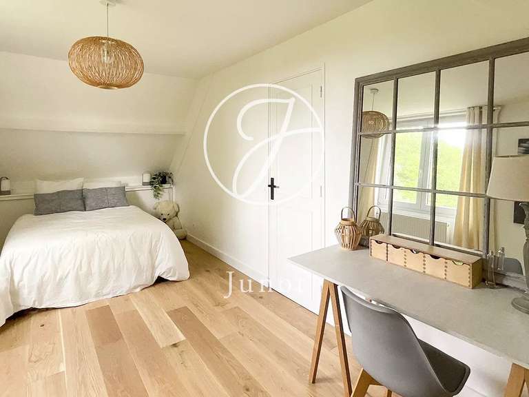 Maison Bondues - 4 chambres - 193m²