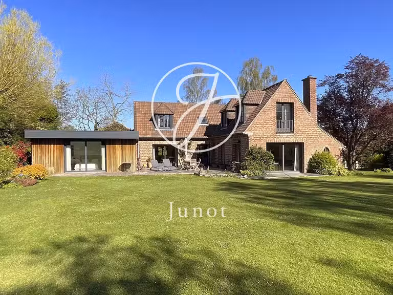 Maison Bondues - 5 chambres - 312m²