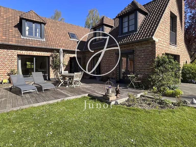 Maison Bondues - 5 chambres - 312m²