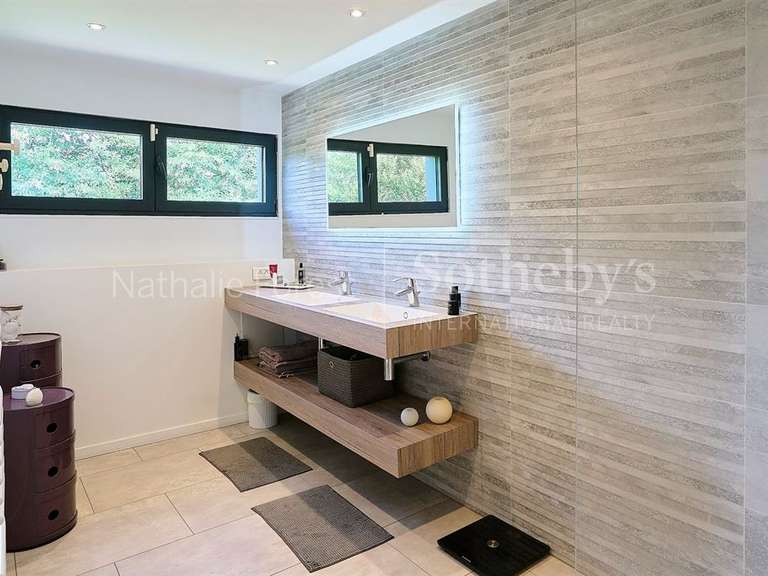 Maison Bondues - 4 chambres - 262m²