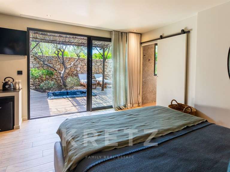 Hôtel particulier Bonifacio - 14 chambres - 345m²