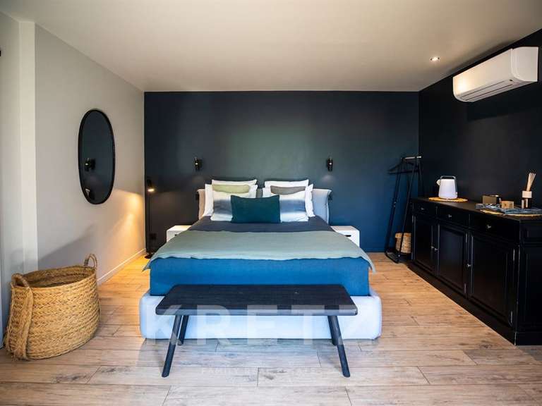 Hôtel particulier Bonifacio - 14 chambres - 345m²