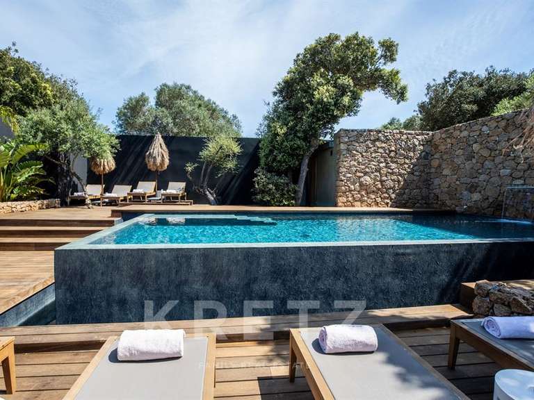 Hôtel particulier Bonifacio - 14 chambres - 345m²