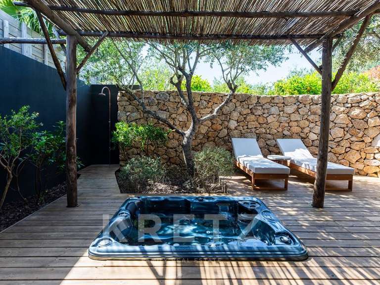 Hôtel particulier Bonifacio - 14 chambres - 345m²