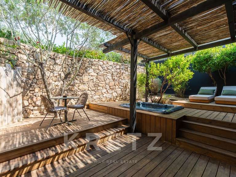 Hôtel particulier Bonifacio - 14 chambres - 345m²