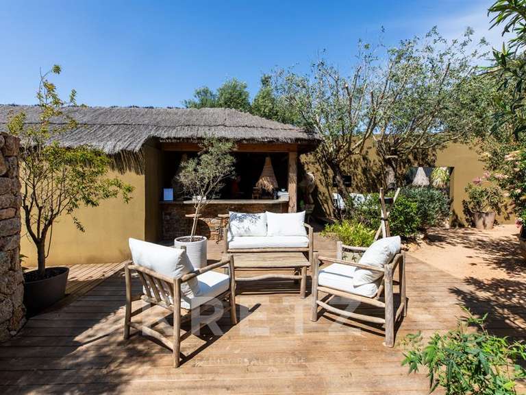 Hôtel particulier Bonifacio - 14 chambres - 345m²