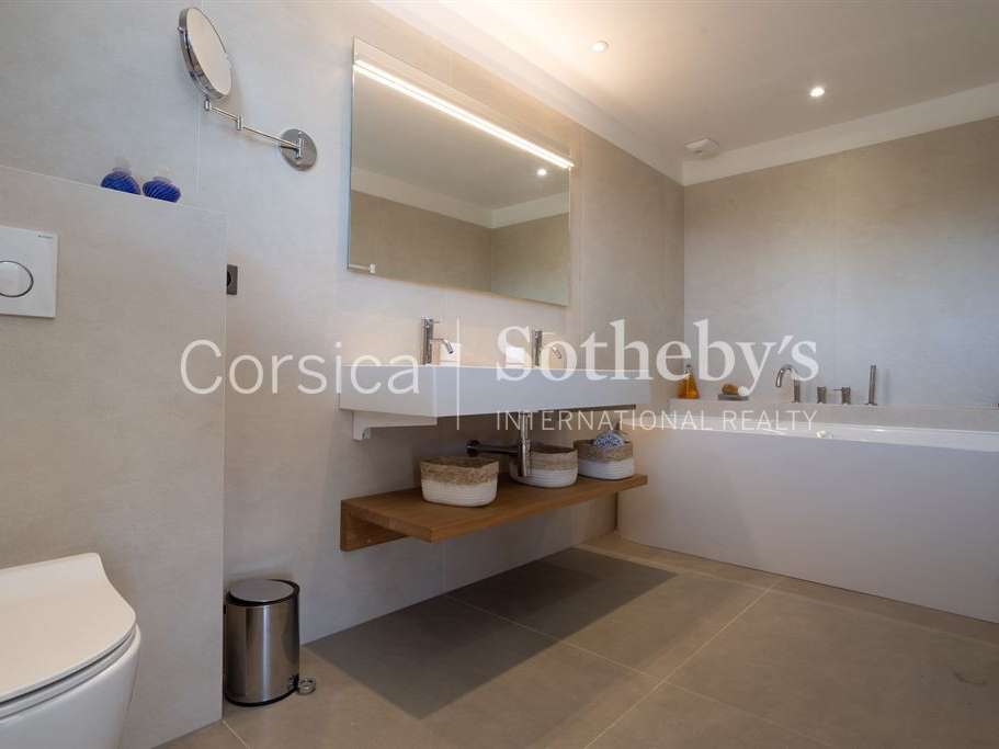 House Bonifacio