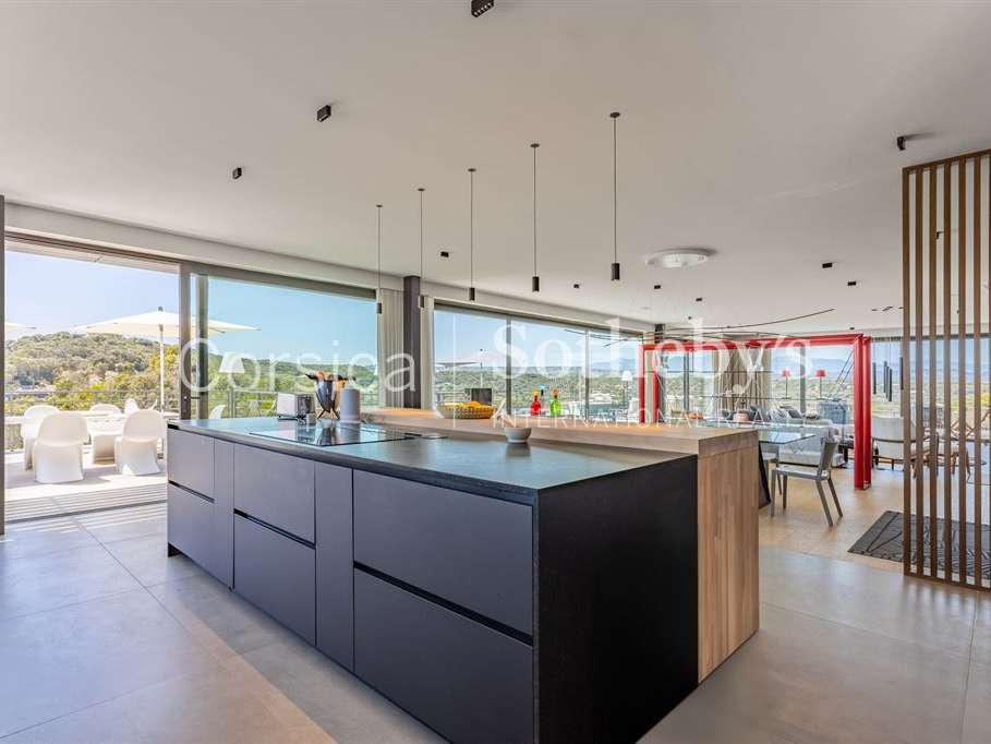 House Bonifacio